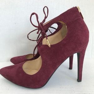 8.5 Marc Fisher 4" Maroon & Gold Lace Up Heels